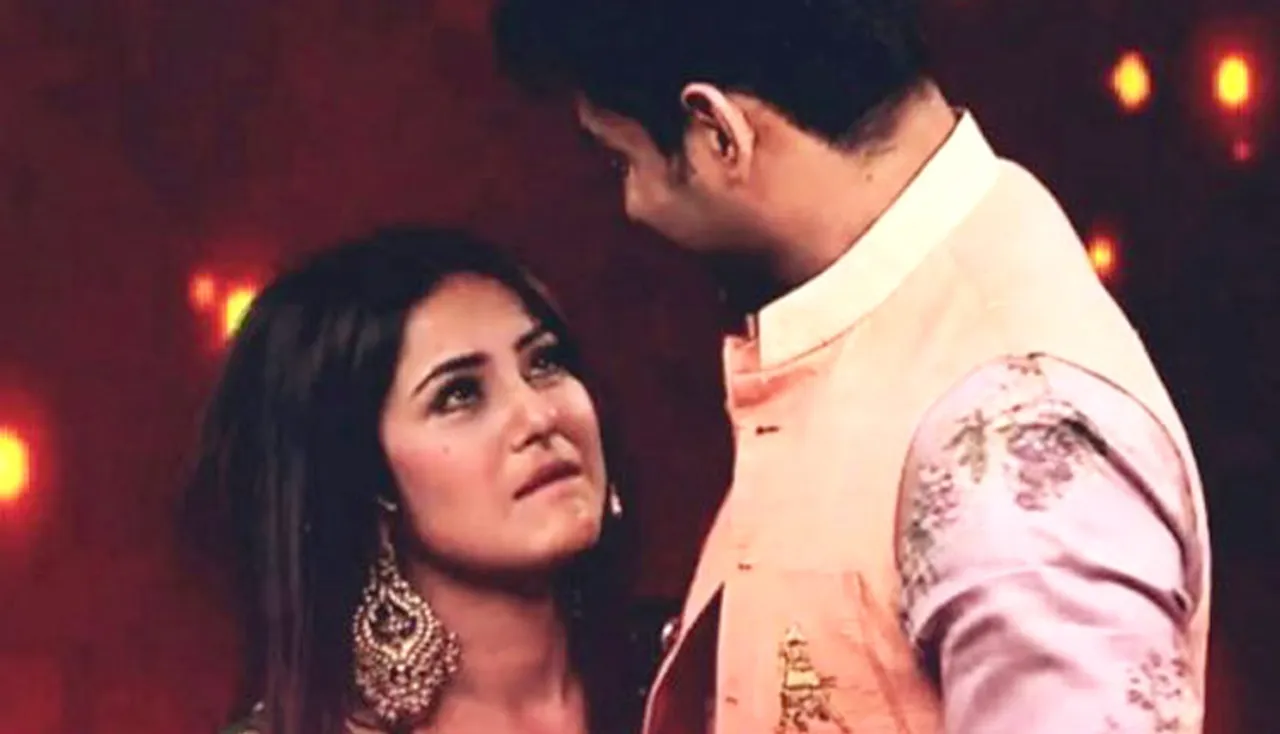 ‘ବିଗ ବସ୍‌' ପରେ ସିଦ୍ଧାର୍ଥଙ୍କୁ ଭେଟି ଇମୋସ୍‌ନାଲ୍‌ ହେଲେ ଶେହନାଜ୍