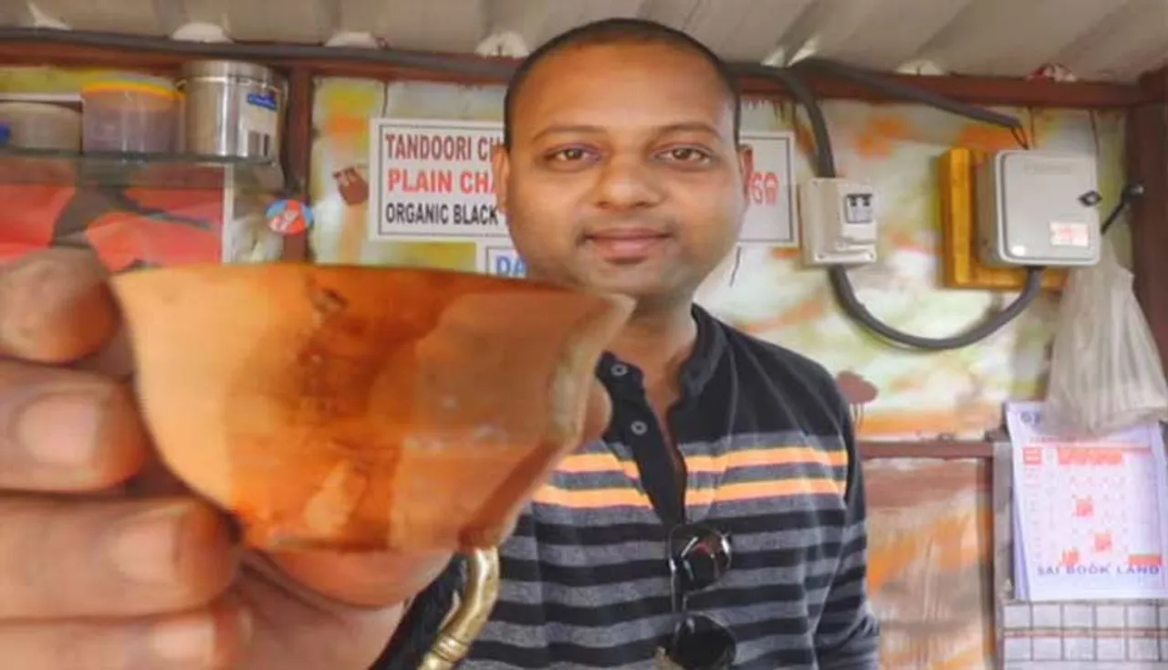 ଇଞ୍ଜିନିୟର୍‌ ଚାକିରି ଛାଡ଼ି ଚାହା ବିକୁଛନ୍ତି ତାପସ