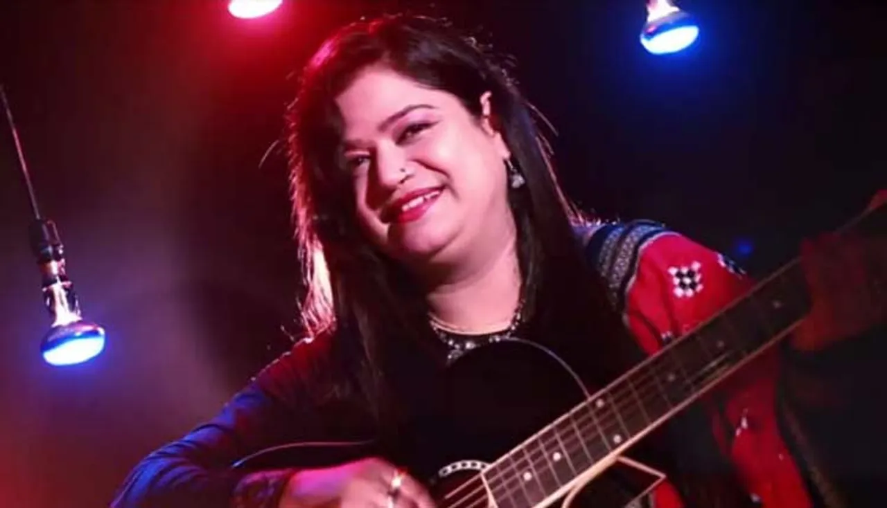 ଭାରି ବାଧେ, କିନ୍ତୁ କିଛି କହି ହୁଏନି