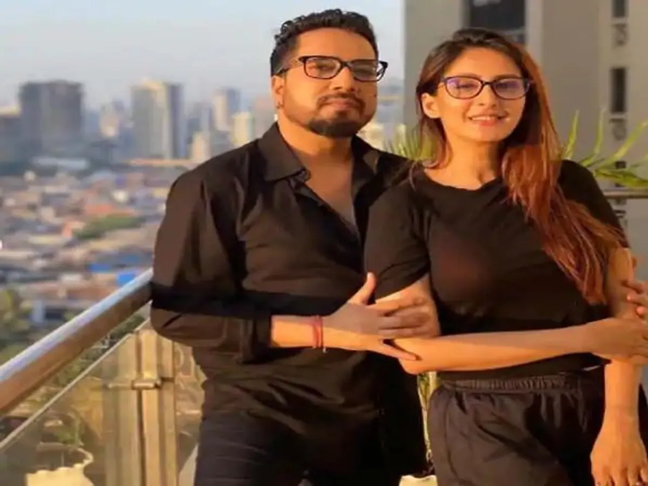 ଚାହତ୍ ଓ ମିକାଙ୍କ 'କ୍ୱାରେଣ୍ଟାଇନ୍ ଲଭ୍'