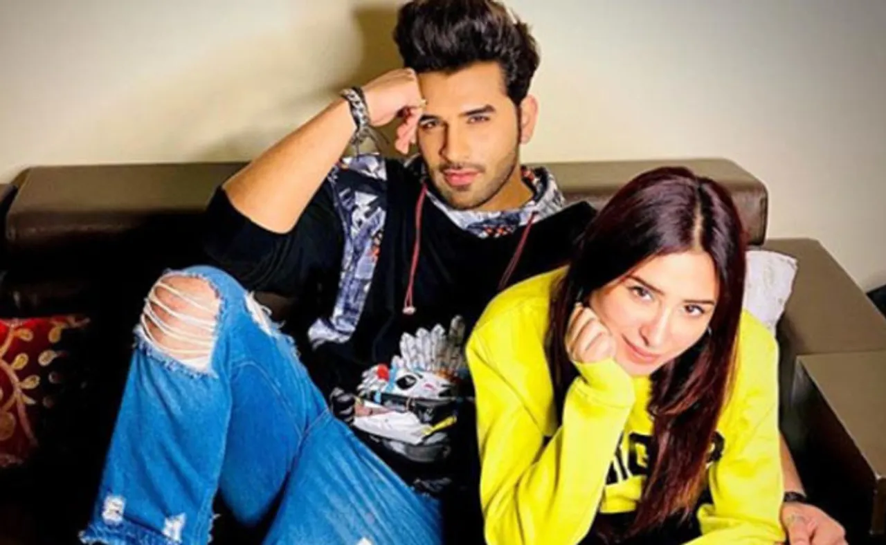 ଗରିବଙ୍କୁ ଖାଦ୍ୟ ବାଣ୍ଟିଲେ ପାରସ୍-ମାହିରା