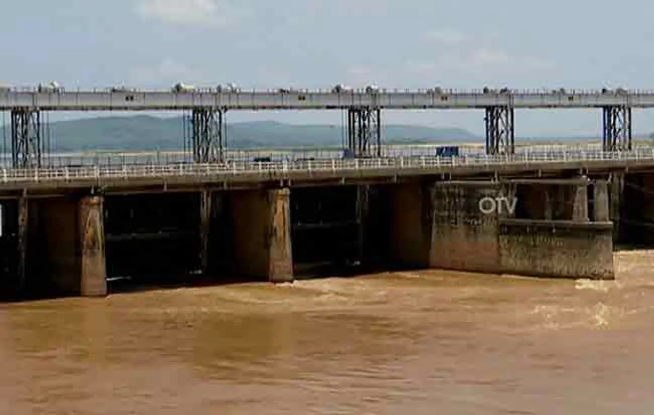 ମୁଣ୍ଡଳୀରେ ପ୍ରଥମ ବନ୍ୟାଜଳ ପ୍ରବାହିତ