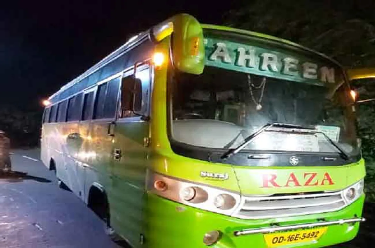 କୋଭିଡ୍ କଟକଣା ଭାଙ୍ଗି ଆସିଥିବା ବସ୍‌ ଜବତ