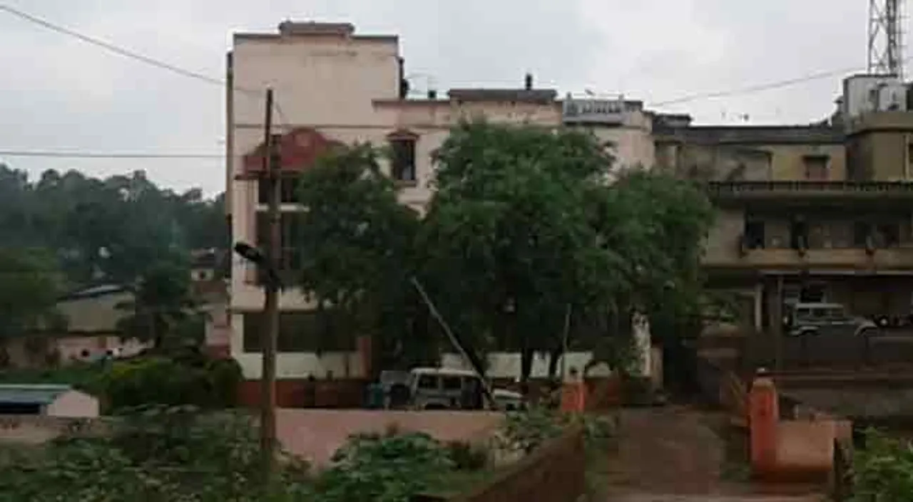 କରୋନା ଆକ୍ରାନ୍ତ ଚିହ୍ନଟ ପରେ ହୋଟେଲ ସିଲ୍‌