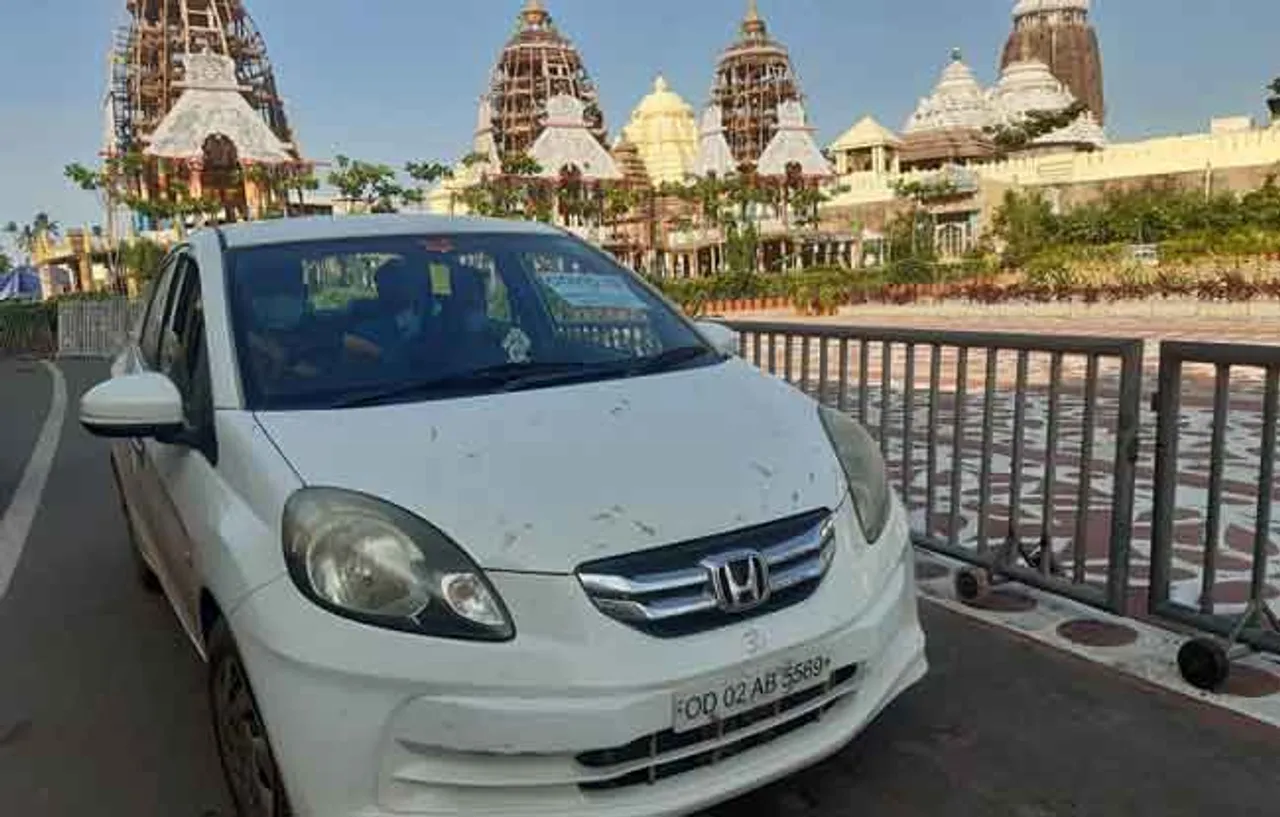 ନାକାବନ୍ଦୀ ଡେଇଁ ଶ୍ରୀମନ୍ଦିର ପାଖରେ ପହଞ୍ଚିଲା କାର୍, ଫେରିଲା ବେଳେ ପିପିଲିରେ ଅଟକ