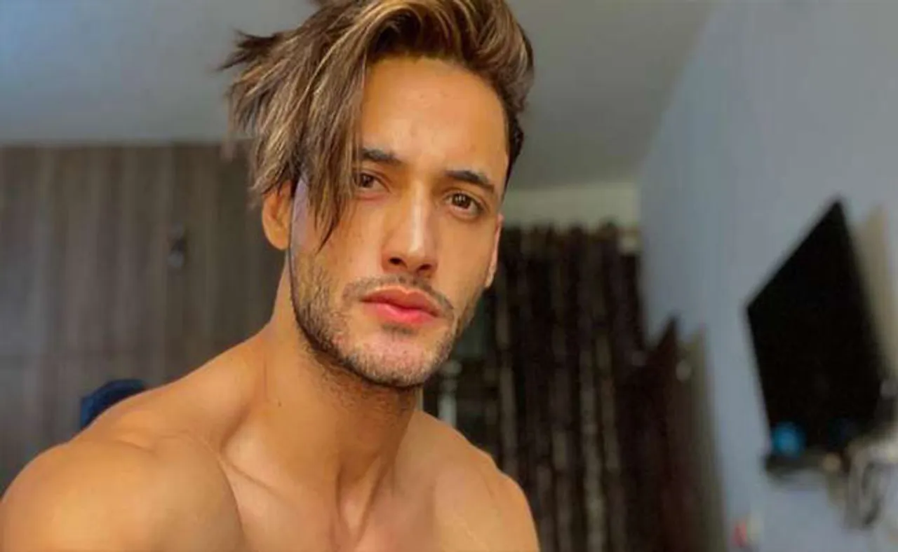 ବିଗ୍‌ବସ୍‌ ଫେମ୍‌ ଅସିମ୍‌ ରିଆଜଙ୍କ ଉପରକୁ ଆକ୍ରମଣ