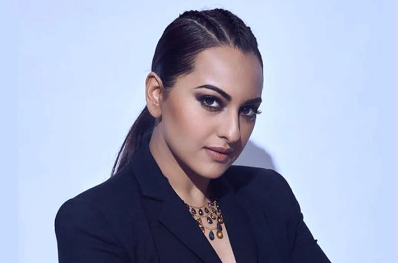 ସୋନାକ୍ଷୀଙ୍କୁ ଟ୍ରୋଲ୍ କରି ଫସିଗଲେ