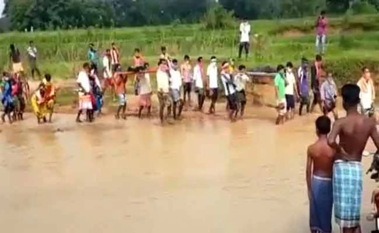 ଉଛୁଳା ନଦୀରେ ପଶି ମେଡିକାଲ ଗଲେ ୭ ରୋଗୀ