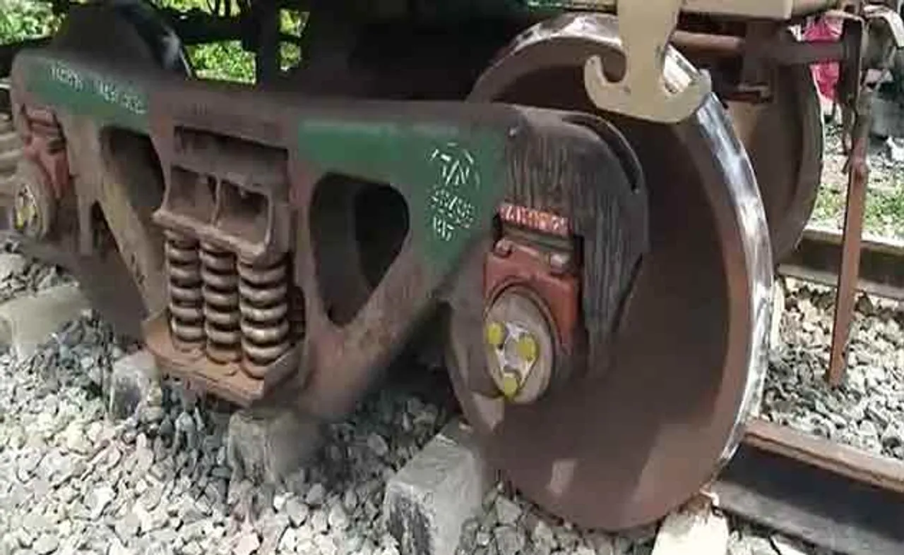 ଲାଇନଚ୍ୟୁତ ହେଲା ମାଲବାହୀ ଟ୍ରେନ୍