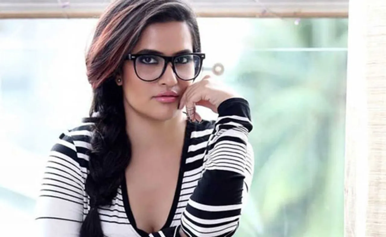 କଲେଜରେ ସୋନାଙ୍କ ସହିତ କ’ଣ କରିଥିଲେ ସିନିୟର, ନିଜେ କରିଛନ୍ତି ଟୁଇଟ୍‌