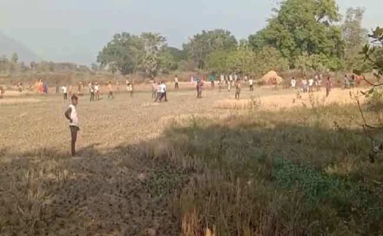 ବିପଦ ବାରିଲା ମା’ ହାତୀ, ୨ ଜଣଙ୍କୁ କଚାଡ଼ି ଦେଲା