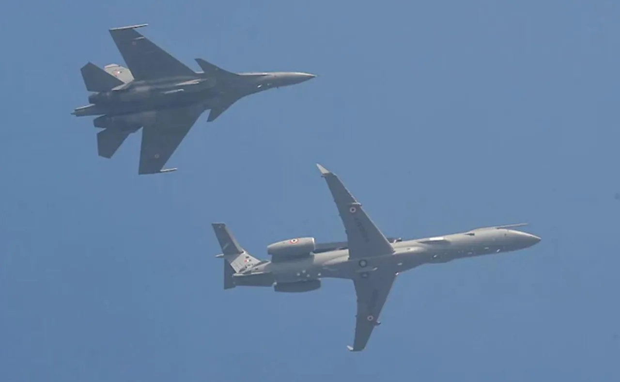 ରାଜପଥରେ ଶକ୍ତି ଦେଖାଇଲା ରାଫେଲ