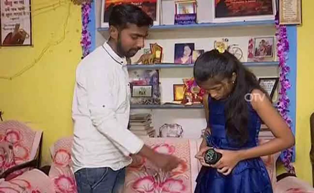 ଯୁବତୀଙ୍କ ସୁରକ୍ଷା କବଚ ସାଜିବ ଶିଶିରଙ୍କ ସେଫଟି ବେଲ୍ଟ