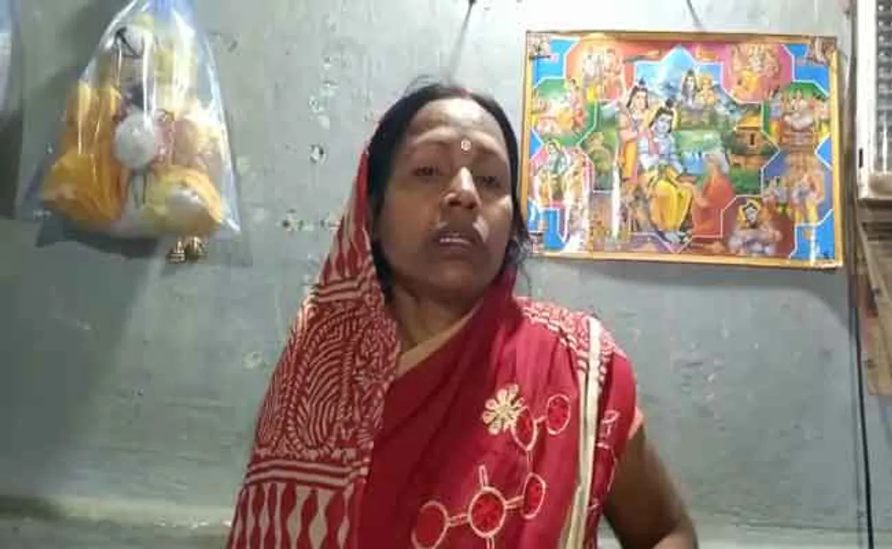 ବାପ ଘରକୁ ଯାଇଥିଲି, ଫେରିଲା ବେଳେ ଦୁଇ ଜଣ ମୁଣ୍ଡରେ ବନ୍ଧୁକ ଲଗାଇ ଫାୟାରିଂ କଲେ