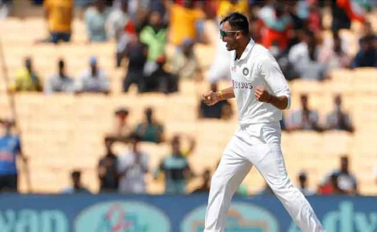 ଡେବ୍ୟୁ ଟେଷ୍ଟରେ ଅକ୍ଷରଙ୍କ ବଡ଼ ଶିକାର