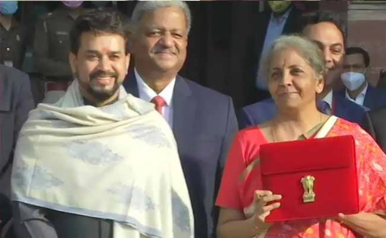 ଖୋଲିବ ନିର୍ମଲାଙ୍କ ବଜେଟ ଟାବଲେଟ୍‌, ତା'ପୂର୍ବରୁ ବଢ଼ିଲା ସେନ୍‌ସେକ୍ସ