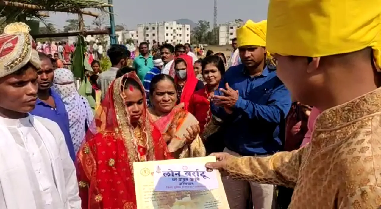 ଯେଉଁ ହାତରେ ବନ୍ଧୁକ ଥିଲା ଏବେ ସେଇ ହାତରେ ଗୋଲାପ