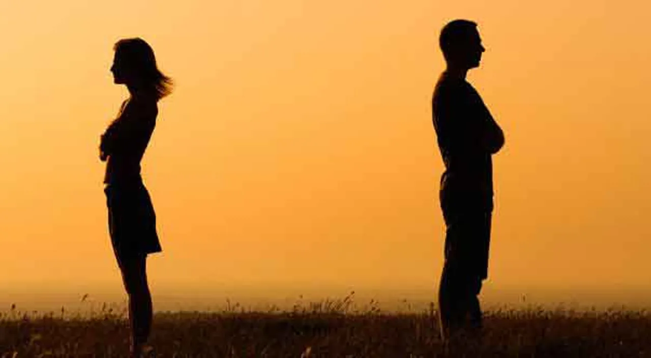 ଖୋଲିଲା ରହସ୍ୟ; ସୁପାରୀ ଦେଇ ସ୍ତ୍ରୀକୁ ରାସ୍ତାରୁ ହଟାଇଥିଲା ସ୍ୱାମୀ