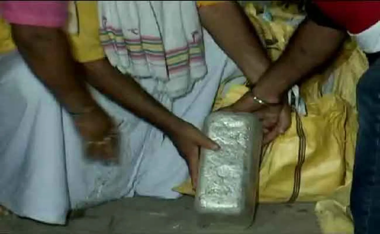 ଏମାର ମଠରୁ ୪୫ରୁପା ଇଟା ଉଦ୍ଧାର