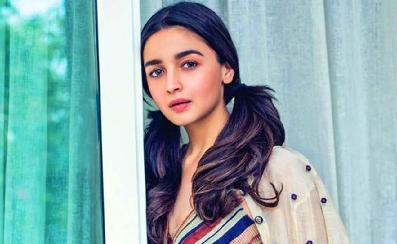 କ୍ୱାରେଣ୍ଟାଇନରେ କେମିତି କଟୁଛି ଦିନ? ଫଟୋ ସେଆର କରି କହିଲେ ଆଲିଆ