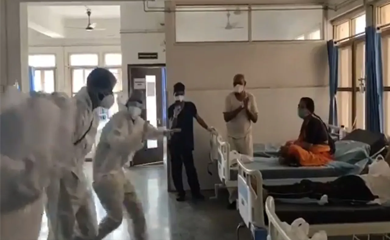 କରୋନା ରୋଗୀଙ୍କ ପାଇଁ ବଲିଉଡ ଗୀତରେ ନାଚିଲେ ଡାକ୍ତର