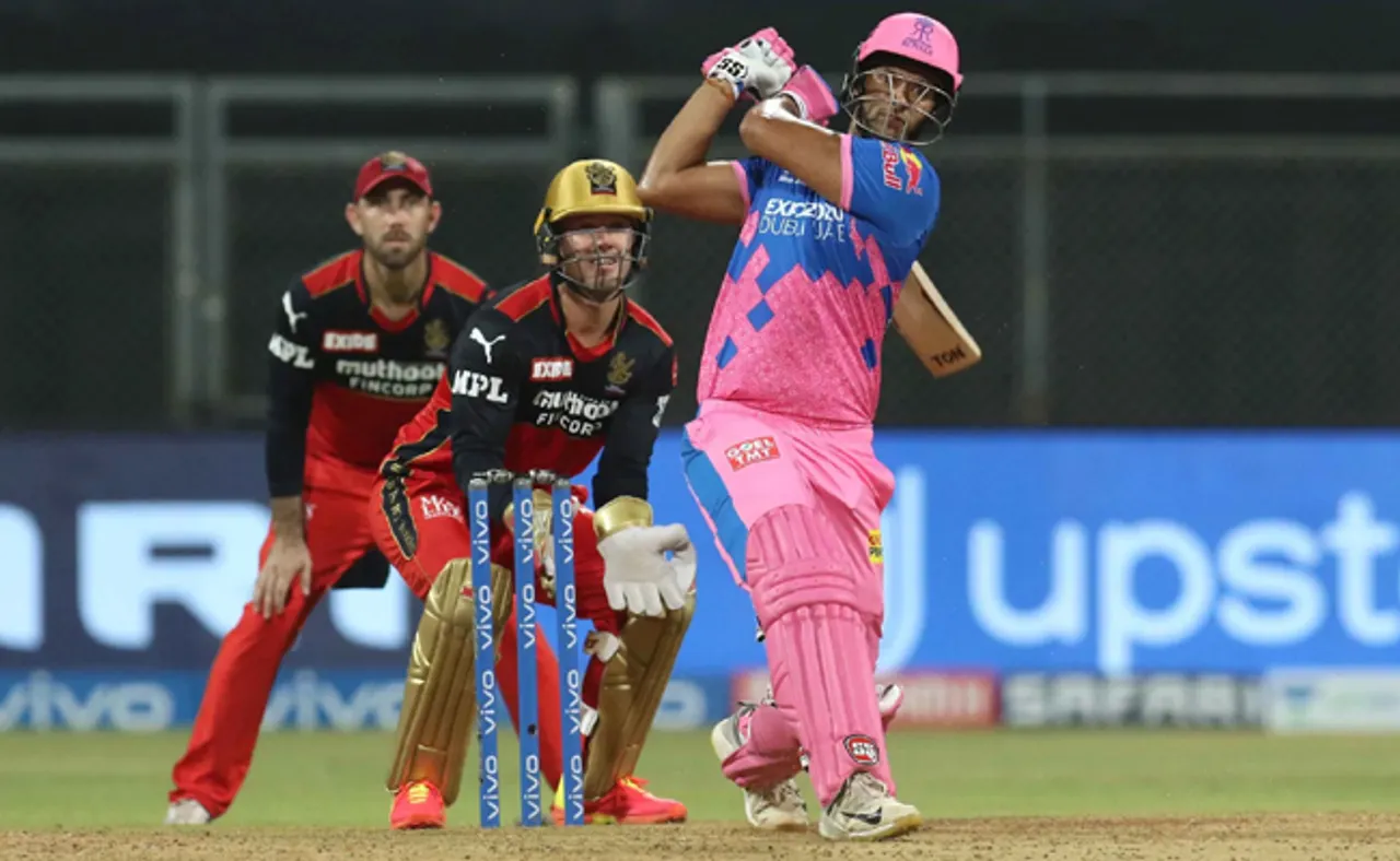 ସମ୍ମାନ ରଖିଲେ ଦୁବେ ଓ ତେୱାତିଆ, ରୟାଲ୍ସ ୧୭୭/୯