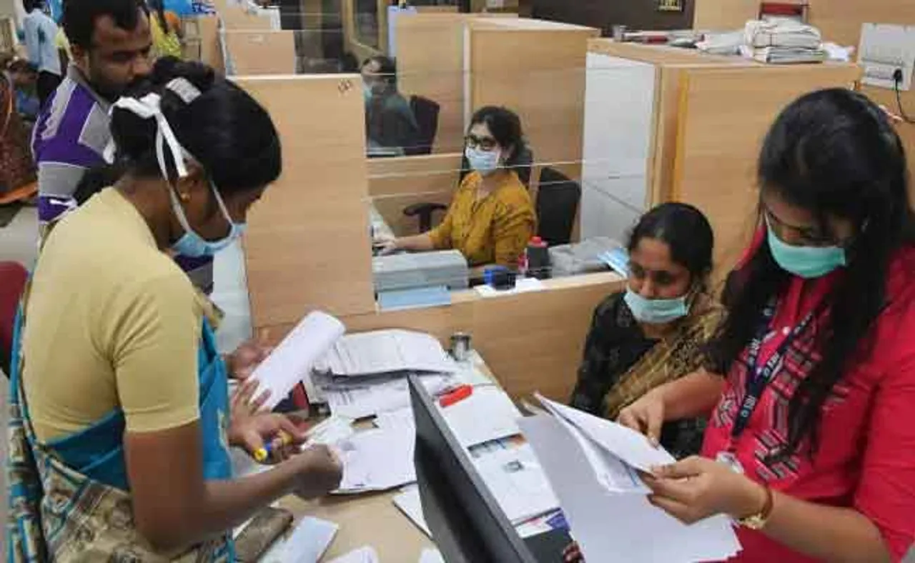 ବଦଳିଲା ବ୍ୟାଙ୍କିଂ ସମୟ, ୫୦ ପ୍ରତିଶତ କର୍ମଚାରୀ ଆସିବେ ଅଫିସ୍‌