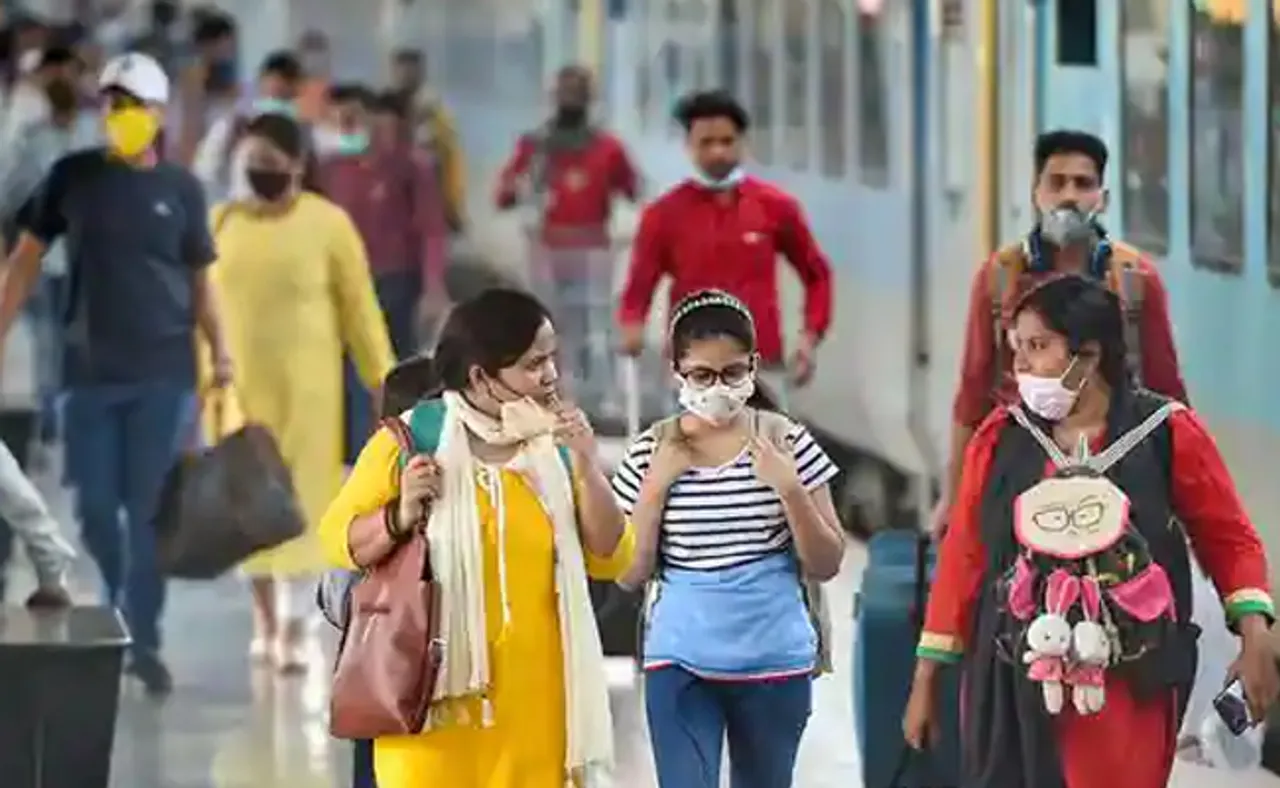 ଏଣିିକି ଷ୍ଟେସନ ଓ ଟ୍ରେନ୍‌ରେ ନାକ ତଳକୁ ଖସିଲେ ଫାଇନ୍‌