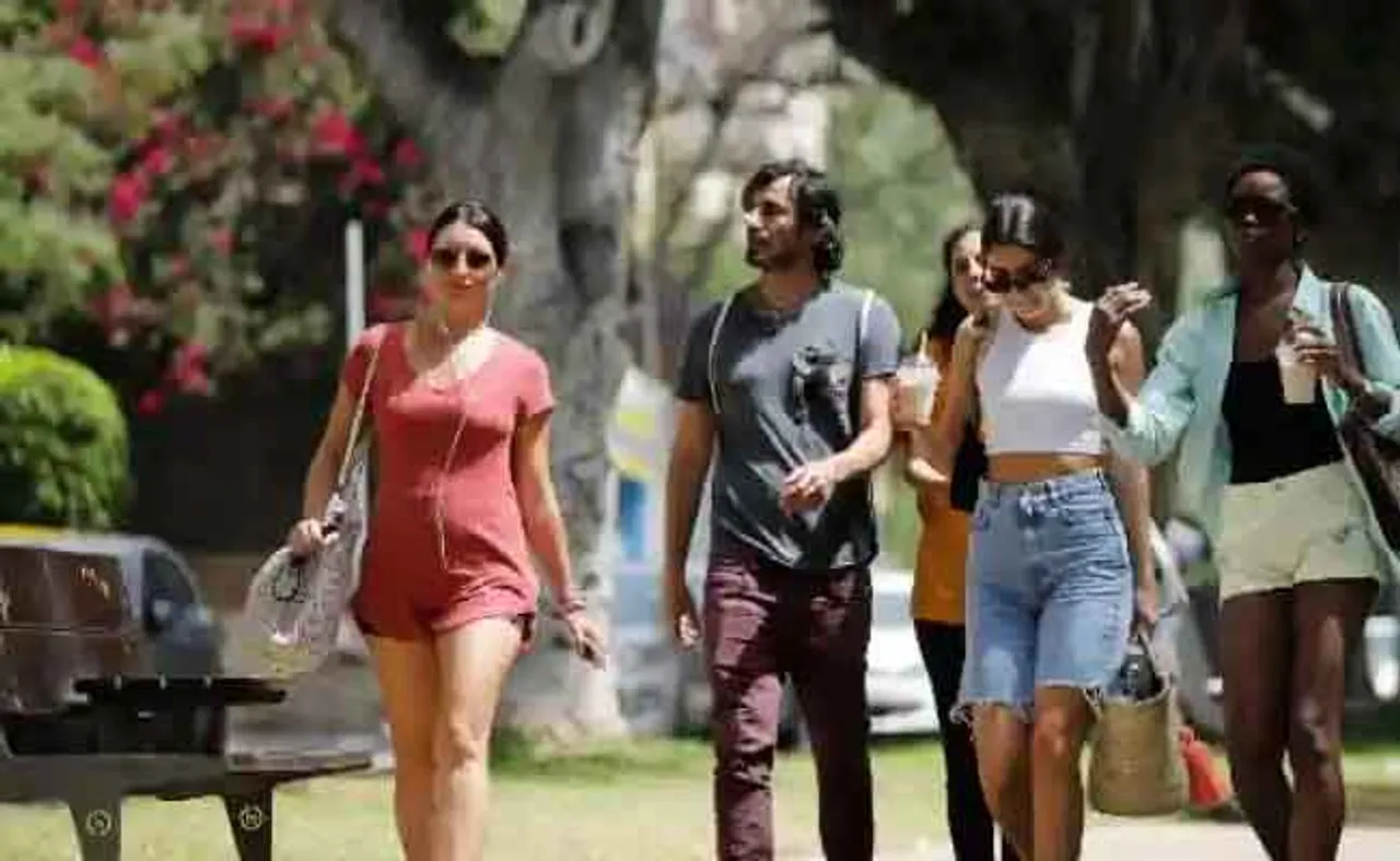 ବାହାରକୁ ବିନା ମାସ୍କରେ ବାହାରି ପାରିବେ ଏହି ଦେଶର ନାଗରିକ