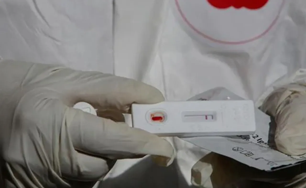 କୋଭିଡ୍ ନେଗେଟିଭ୍ ରିପୋର୍ଟ ସତ୍ତ୍ୱେ ବୃଦ୍ଧାଙ୍କୁ ହସ୍ପିଟାଲରେ ଛାଡ଼ି ଆସିଲେ !