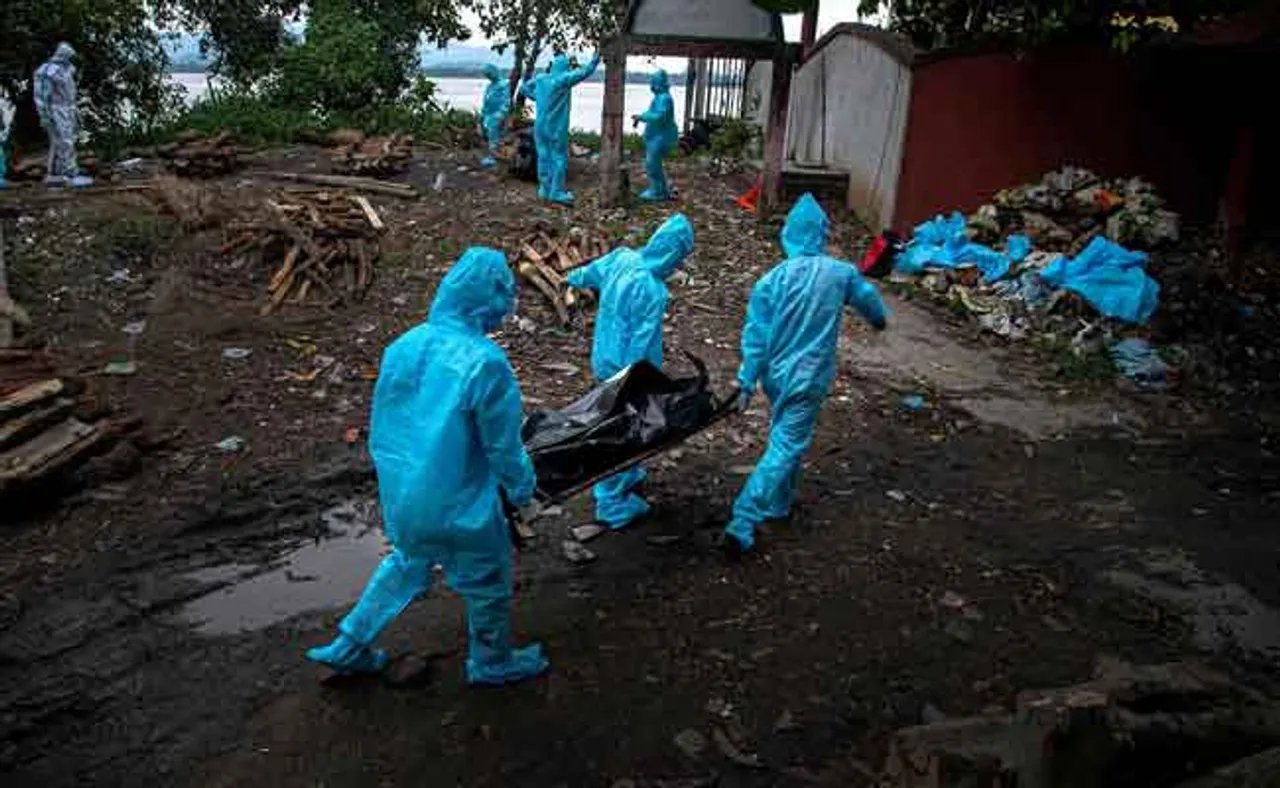 ଦେଶରେ କରୋନା ମୃତ୍ୟୁର ତାଣ୍ଡବ ଜାରି, ଦିନକରେ ରେକର୍ଡ ୪୫୨୯ ଜଣଙ୍କ ମୃତ୍ୟୁ