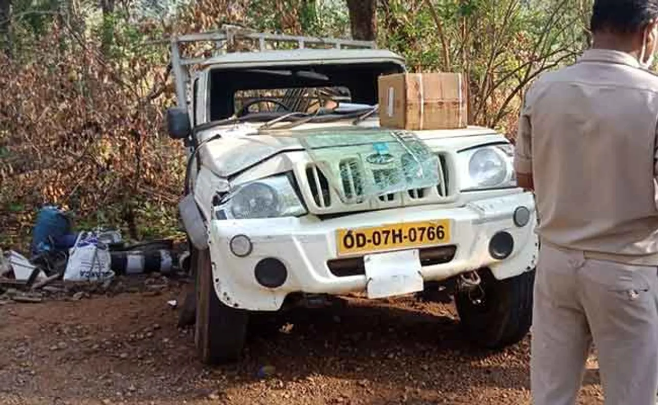 ପିକ୍‌ଅପ୍ ଭ୍ୟାନ୍‌ ଓଲଟି ୪ ଶ୍ରମିକ ଗୁରୁତର