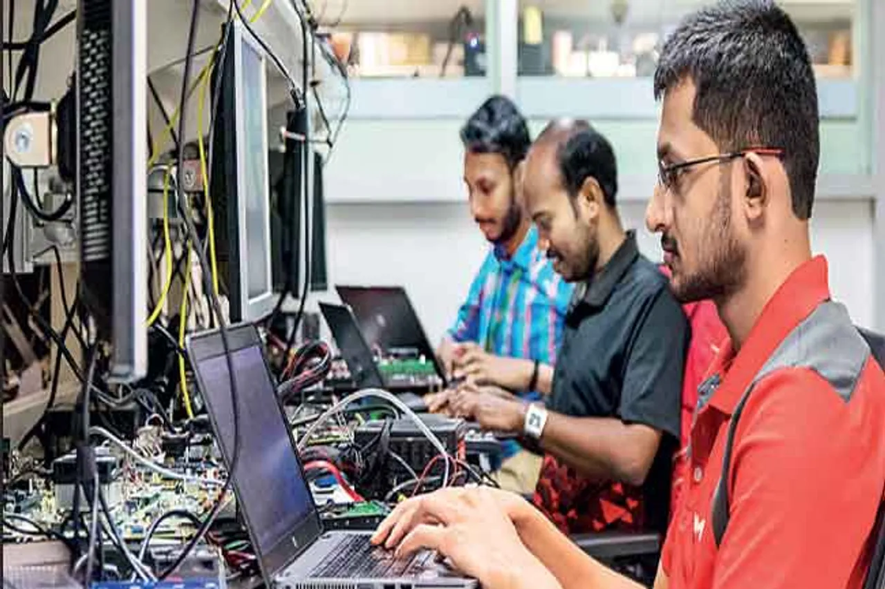 ଏଣିକି ୭ଟି ଆଞ୍ଚଳିକ ଭାଷାରେ ଇଞ୍ଜିନିୟରିଂ ପାଠ ପଢ଼ି ହେବ