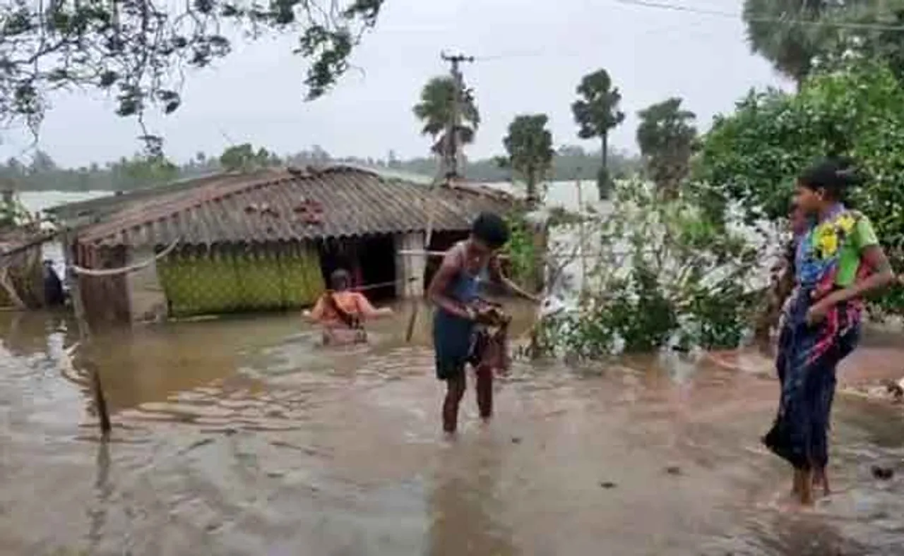 ଘର ଭିତରେ ପଶିଲା ସମୁଦ୍ର ପାଣି