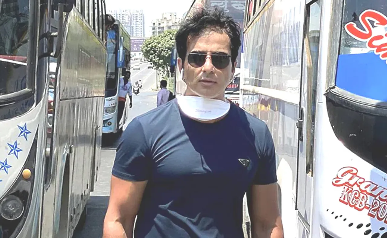 ରାତି ଅଧରେ ଅକ୍ସିଜେନ୍ ପହଞ୍ଚାଇଲେ ସୋନୁ ସୁଦ, ବଞ୍ଚିଗଲା ୨୨ ଜୀବନ