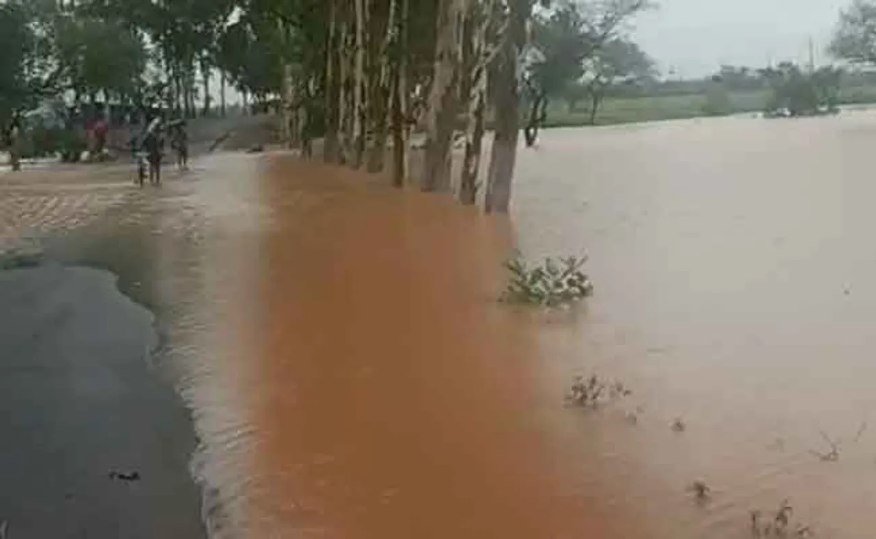 ଶିମିଳିପାଳରେ ରେକର୍ଡ ପରିମାଣର ବର୍ଷା, ବଢ଼ିଲା ନଦୀର ଜଳସ୍ତର