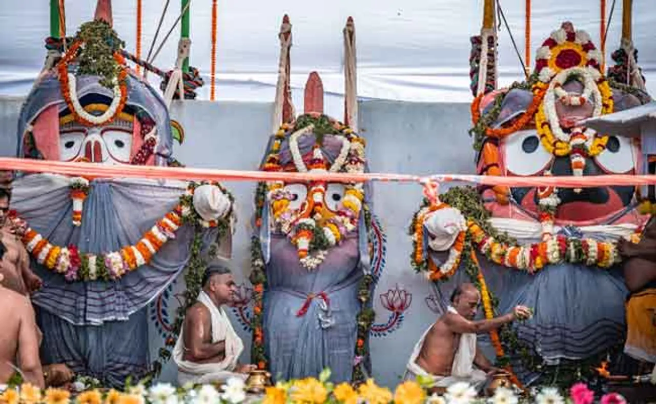 ଜଗା ପାଖକୁ ଆସିଲା ଅଣସର ଫଳଭାର