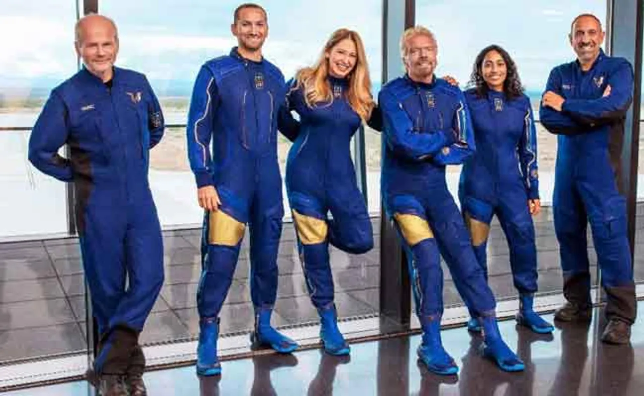 ମହାକାଶରେ ମଜା ନେଇ ଫେରୁଛନ୍ତି ରିଚାର୍ଡ ବ୍ରାନସନ, ସାଙ୍ଗରେ ଭାରତୀୟ ବଂଶୋଦ୍ଭବ