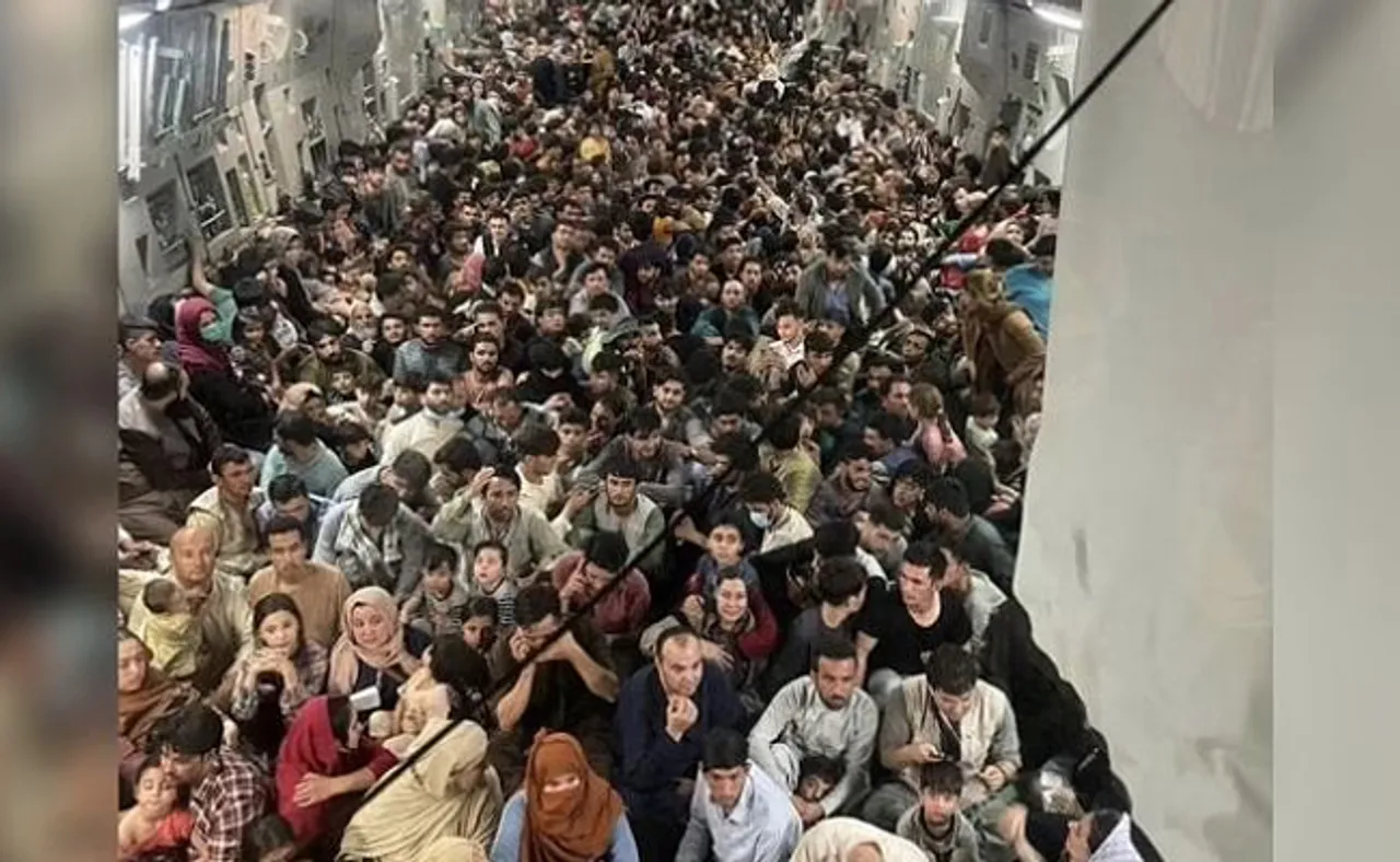 ବିମାନରେ ୧୩୦ ସିଟ୍‌, ପଶିଗଲେ ୬୦୦ରୁ ଅଧିକ