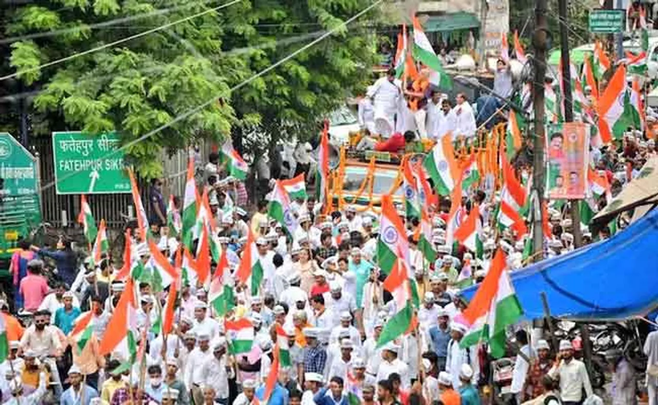 ବିଜେପିର ହିନ୍ଦୁତ୍ୱକୁ ଚେକ୍‌ ଦେବାକୁ ଆପ୍‌ର ବ୍ଲୁ ପ୍ରିଣ୍ଟ!