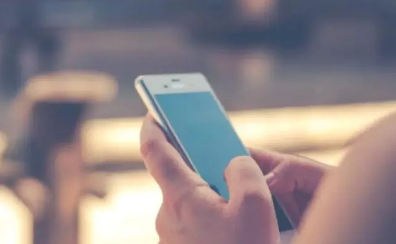 ଆପଣଙ୍କ ଆଧାର କାର୍ଡରେ କେତୋଟି ସିମ୍ ସଂଯୋଗ ହୋଇଛି? ଚେକ୍ କରି ଜାଣିପାରିବେ