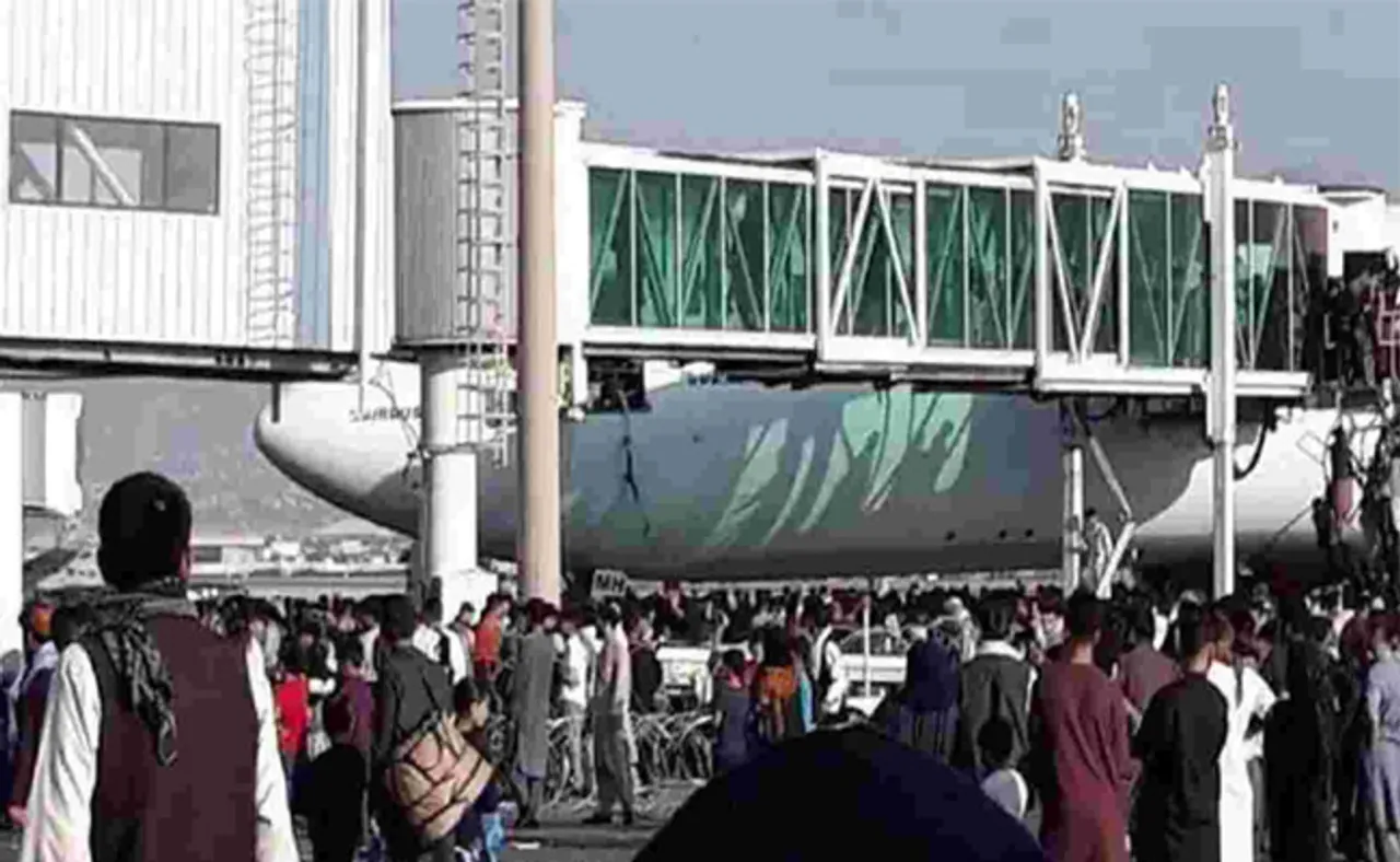 ଭାରତୀୟଙ୍କୁ ଆସିବାକୁ ଦେଉ ନାହାନ୍ତି ତାଲିବାନୀ, ଗୁଳି ଚଳାଇ କଲେ ରାସ୍ତା ଅବରୋଧ