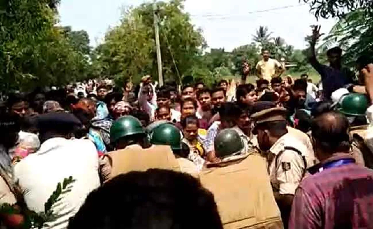 ଖରସ୍ରୋତା ବଞ୍ଚିଲେ, ଆମେ ବଞ୍ଚିବୁ- ପୁଲିସ୍‌-ଜନତା ମୁହାଁମୁହିଁ