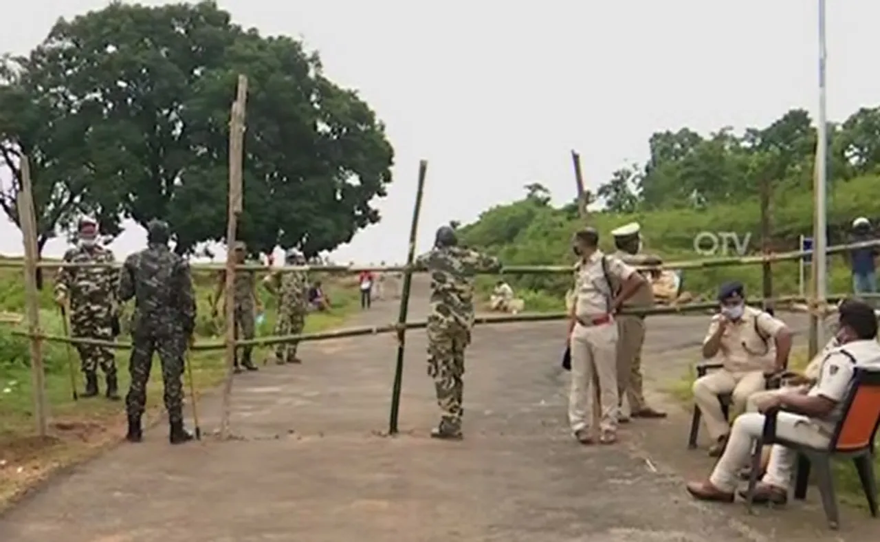 ଫାଟୁସିନେରୀ ଉପରେ ଆନ୍ଧ୍ରର ଆଖି, ଓଡ଼ିଶା କଲା ବ୍ୟାରେକେଡ