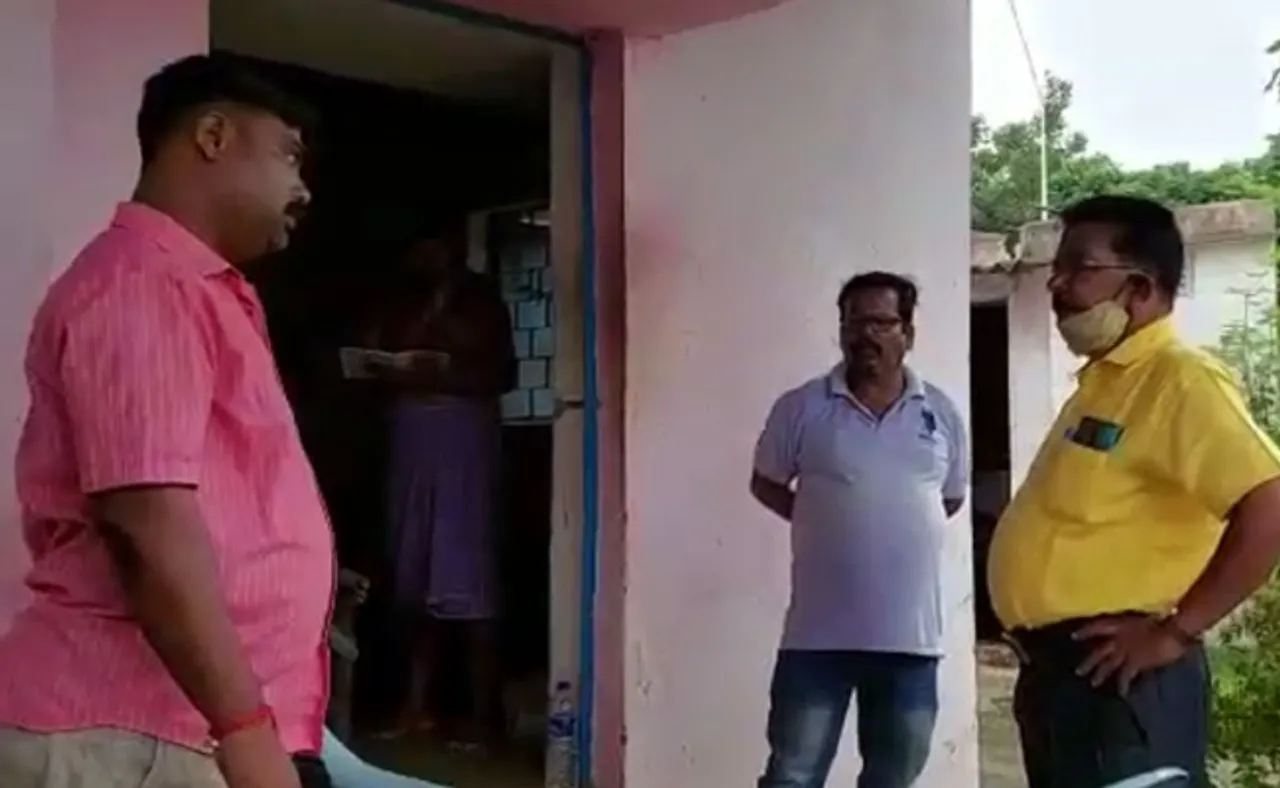 ପମ୍ପ ହାଉସରେ ପଶିଲେ ୨୫ ଦୁର୍ବୃତ୍ତ, କର୍ମଚାରୀଙ୍କ ହାତ ଗୋଡ଼ ବାନ୍ଧି ଲୁଟି ନେଲେ