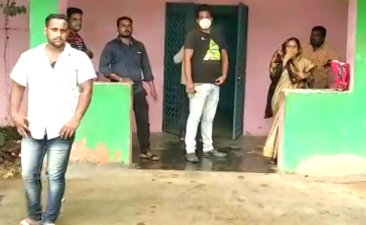 ମହିଳା ସରପଞ୍ଚଙ୍କୁ ଦୁର୍ବ୍ୟବହାର, ପୁତୁରାଙ୍କୁ ରକ୍ତାକ୍ତ ଆକ୍ରମଣ!