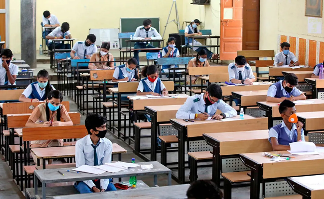 ‘କରୋନା କାଳରେ ସ୍କୁଲ୍ ନଖୋଲିବା ଅଧିକ ବିପଦପୂର୍ଣ୍ଣ’