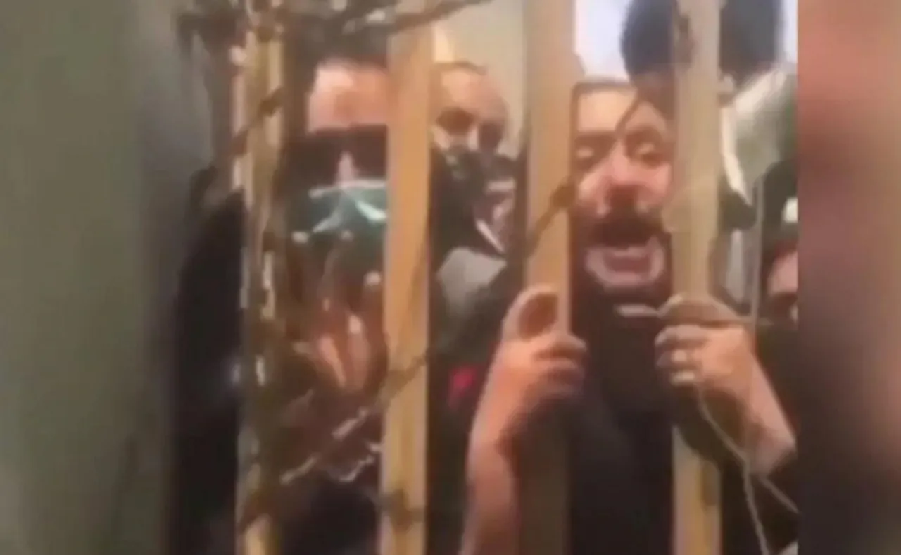 'ଆମକୁ ରକ୍ଷା କର, ତାଲିବାନୀ ମାରିଦେବେ…'