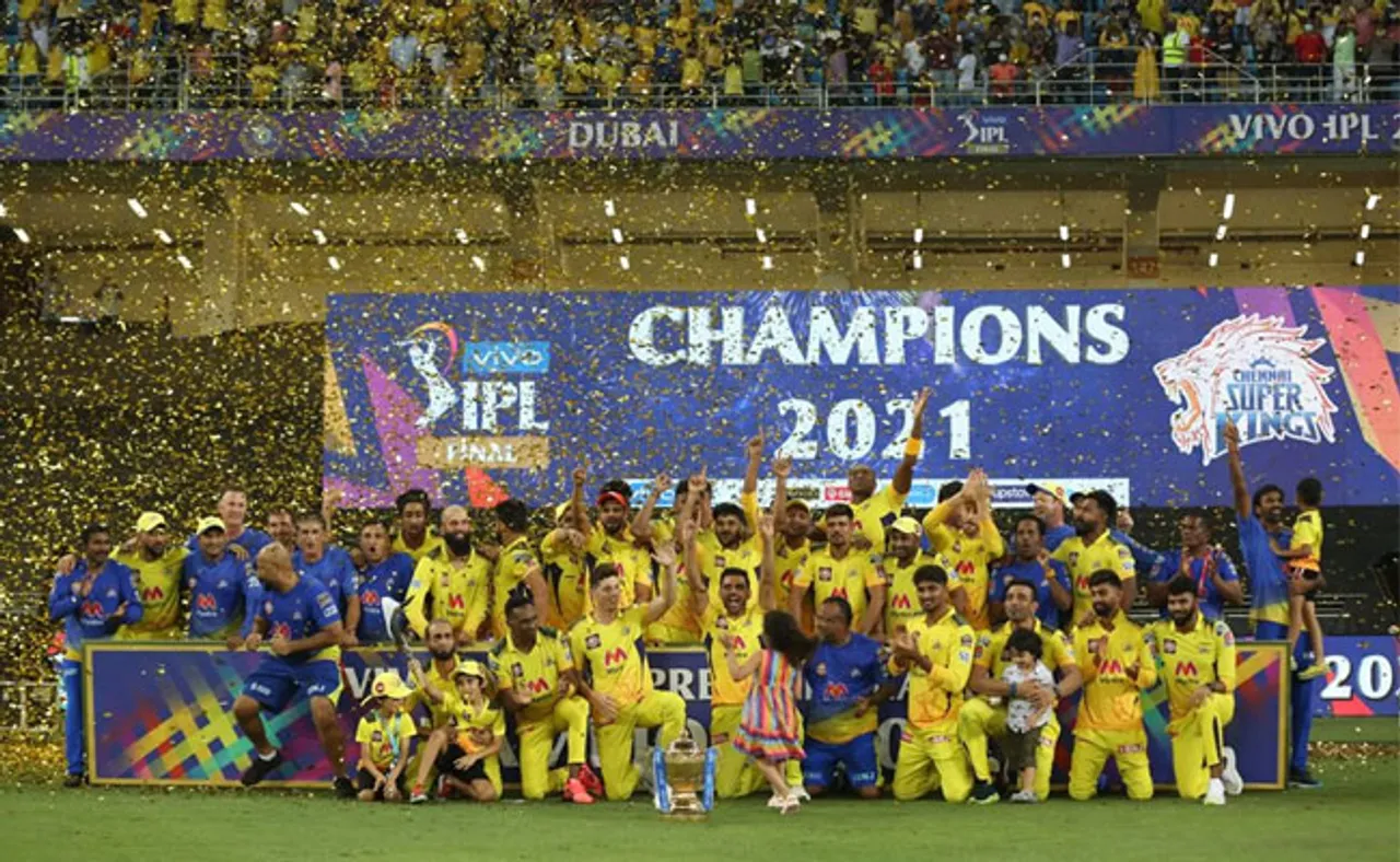 ଚାମ୍ପିୟନ ଚେନ୍ନାଇ ଏବେ ବି ମୁମ୍ବାଇଠୁ ପଛରେ, କିନ୍ତୁ କଥା ରଖିଲେ ଧୋନି