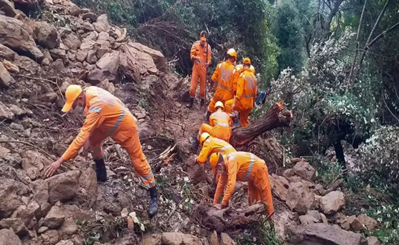 ପ୍ରକୃତିର ତାଣ୍ଡବ: ୧୨ ପର୍ବତାରୋହୀଙ୍କ ସମେତ ୬୭ ଜଣଙ୍କ ଜୀବନ ଗଲାଣି